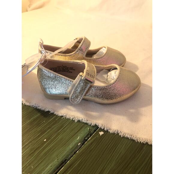 Cat & Jack NWT Toddler Girl Addy Gold Ballet Flats Size 5 - Picture 6 of 7